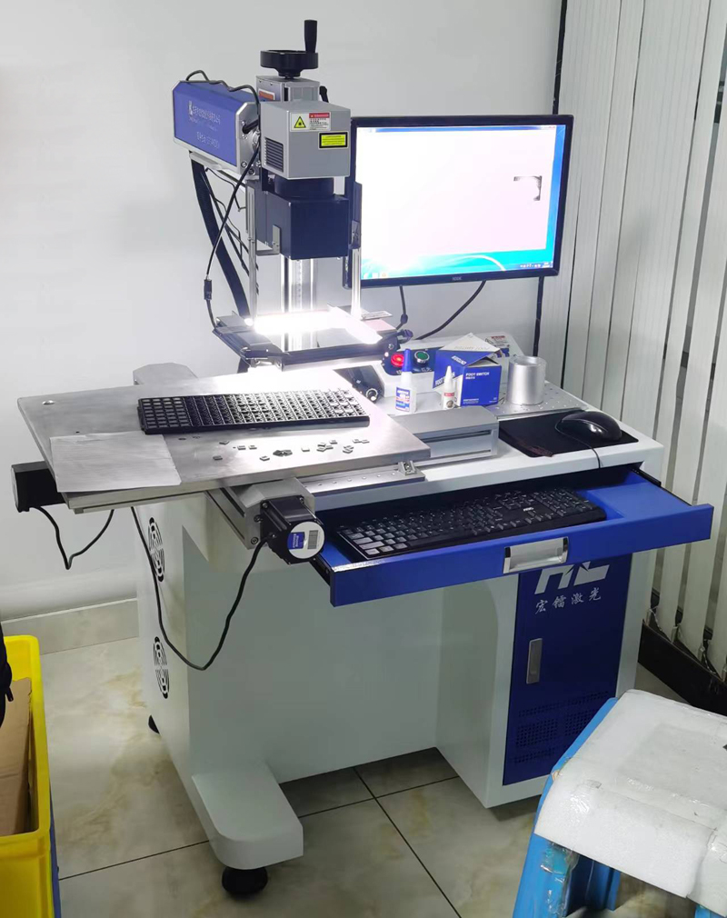 �����Ӿ���λ�Զ��������